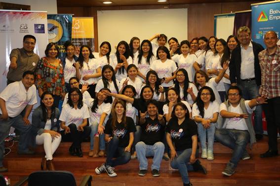 Emprendedores apuestan por proyecto sociales en el Startup Weekend Women La Paz