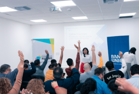Emprendedores bolivianos culminan IncubaUnión para la Exportación con certificación, beneficios exclusivos y premios a la excelencia