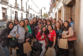 AWE Potosí conecta con empresas líderes en Sucre a través de una experiencia empresarial transformadora
